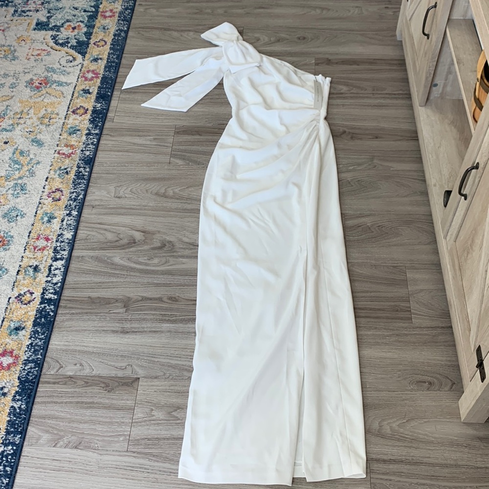 COPY - ML Monique Lhuillier Lionel One-Shoulder Dress